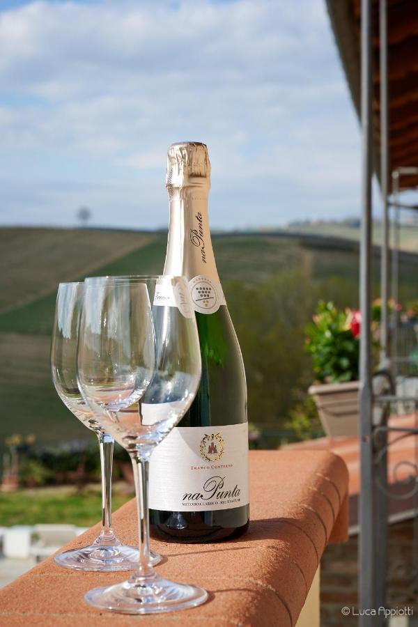 Agriturismo Cascina Sciulun 몬포르테달바 외부 사진
